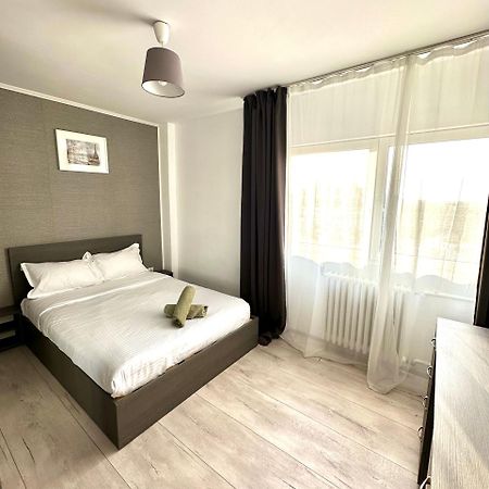 Central Apartment Tower ブカレスト エクステリア 写真