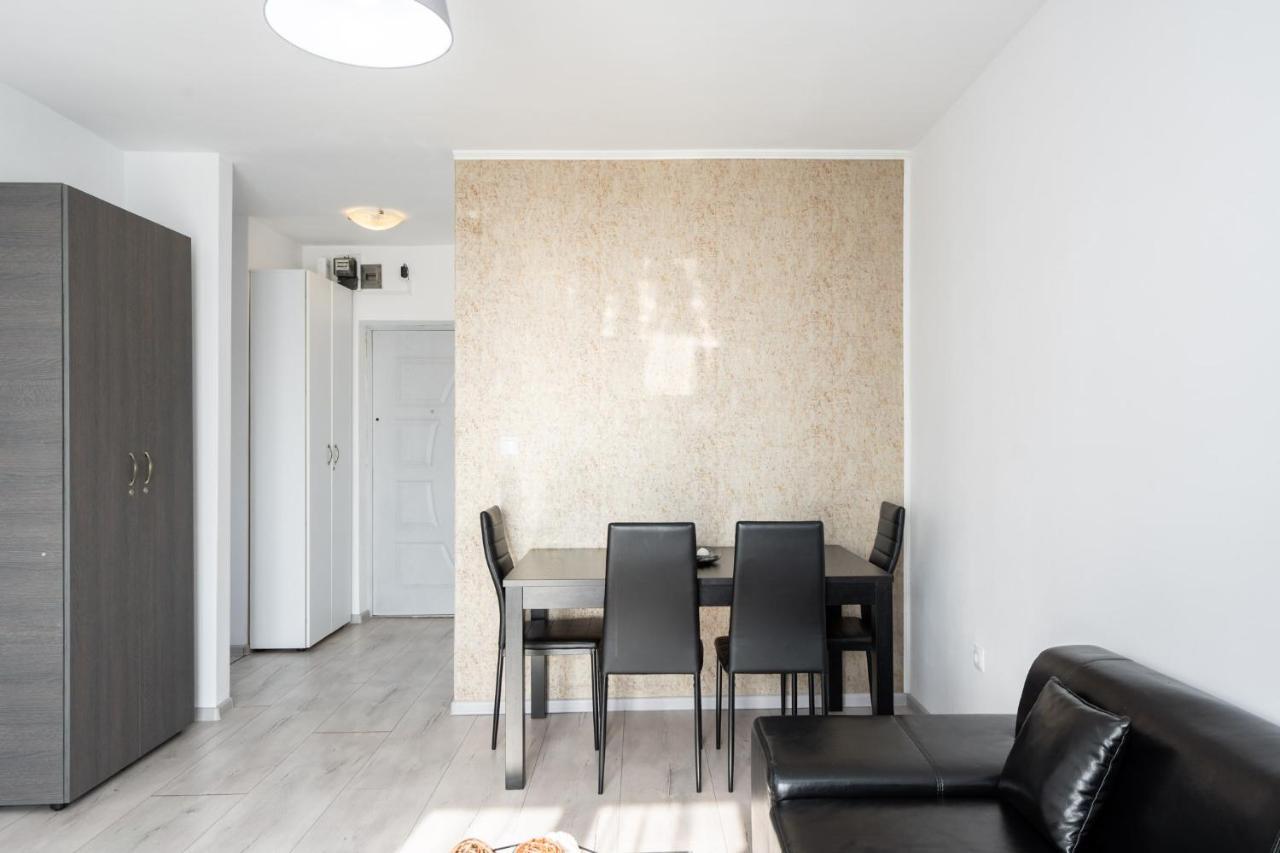 Central Apartment Tower ブカレスト エクステリア 写真